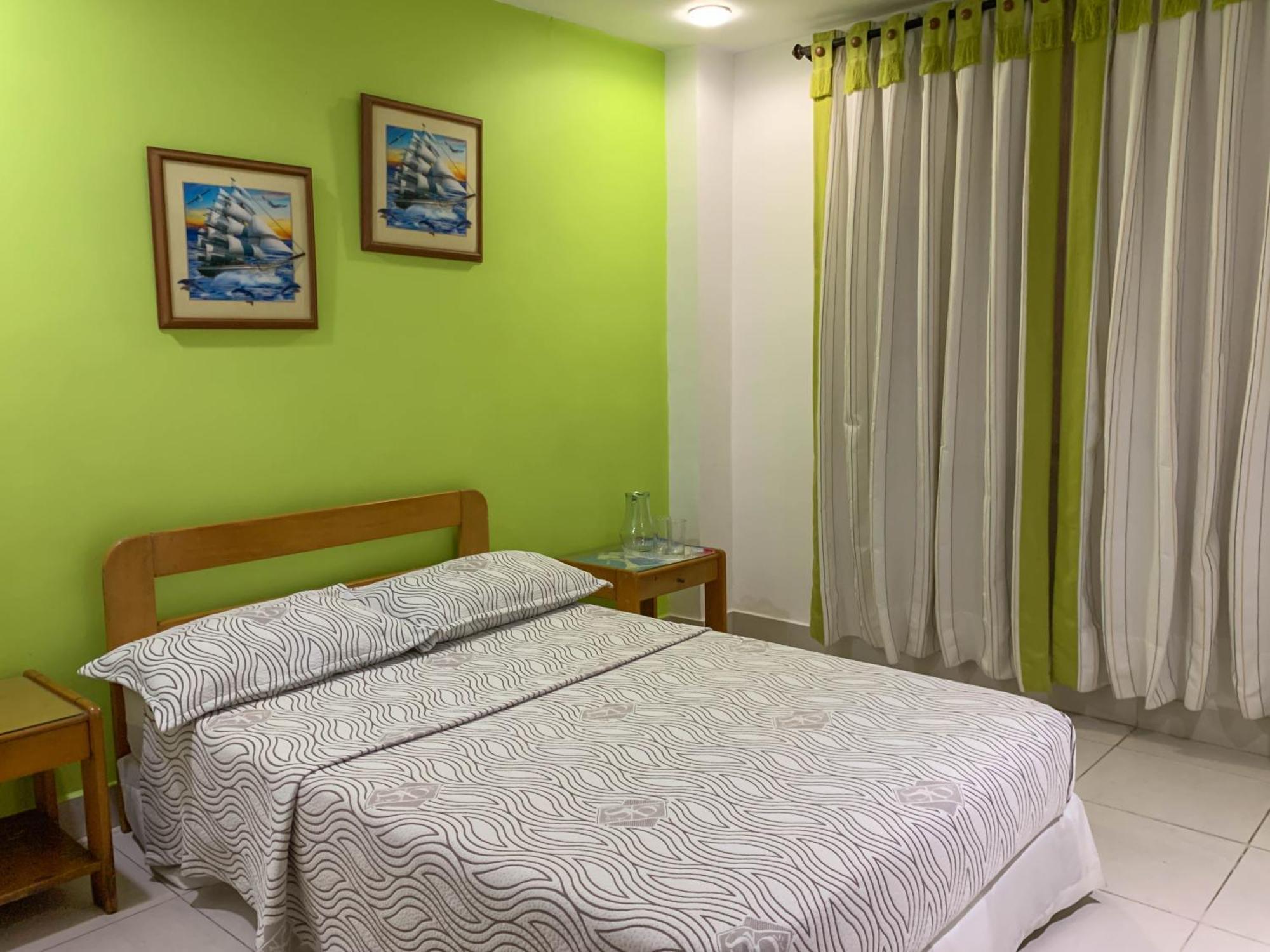 Veleros Hotel 3*